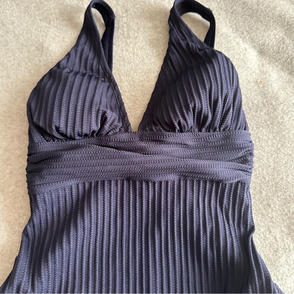 NWT CUPSHE One Piece Swimsuit Ruched Textured Ribbed navy blue size XS - Picture 2 of 4